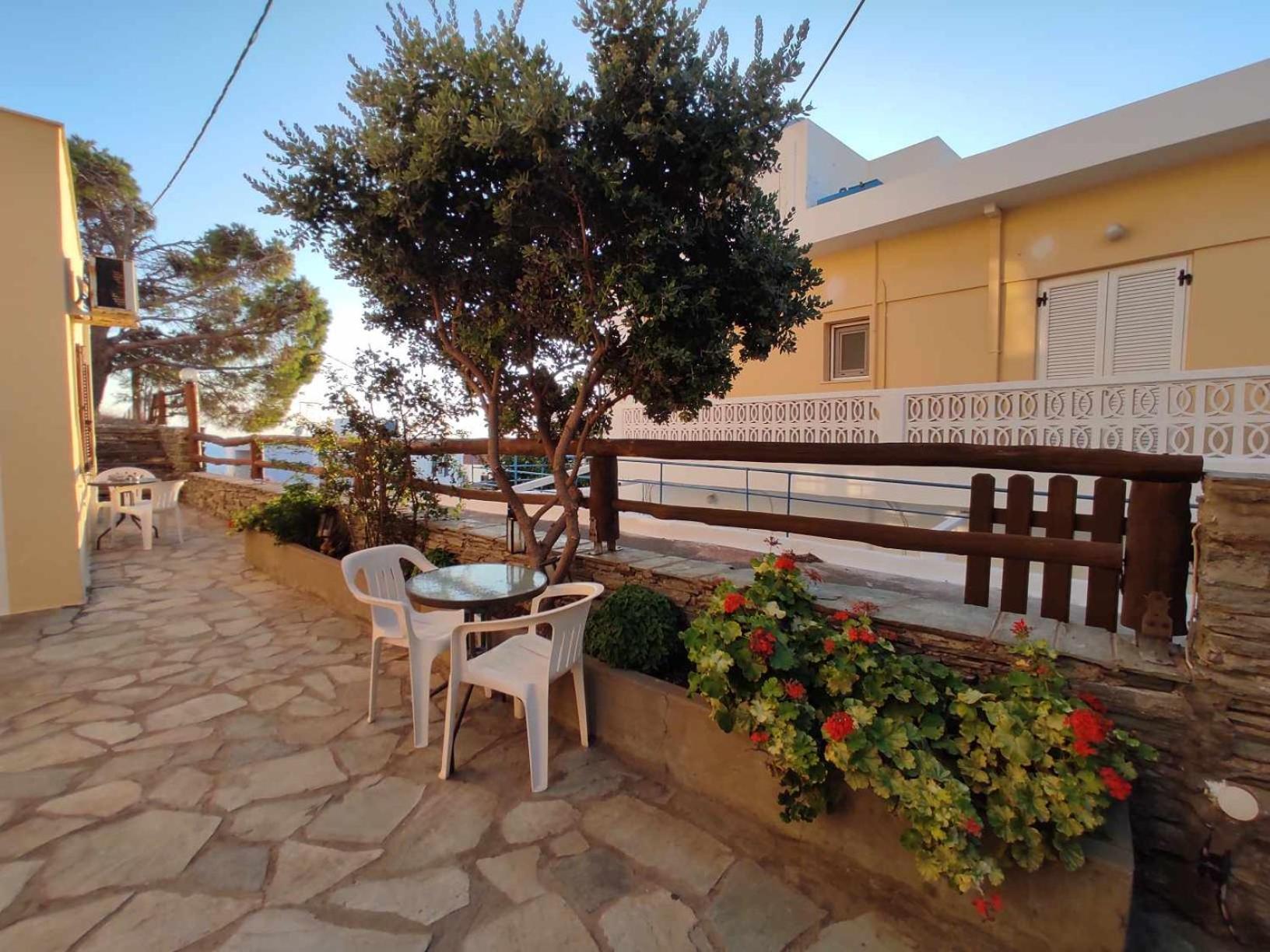 Ferienwohnung Politis Sudios Batsíon Exterior foto