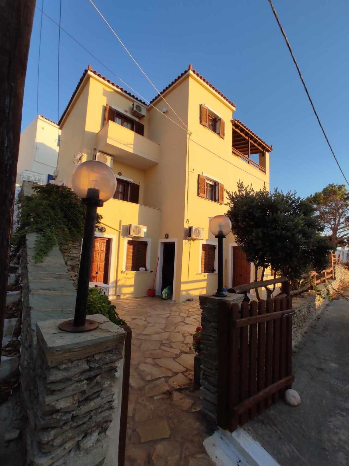 Ferienwohnung Politis Sudios Batsíon Exterior foto