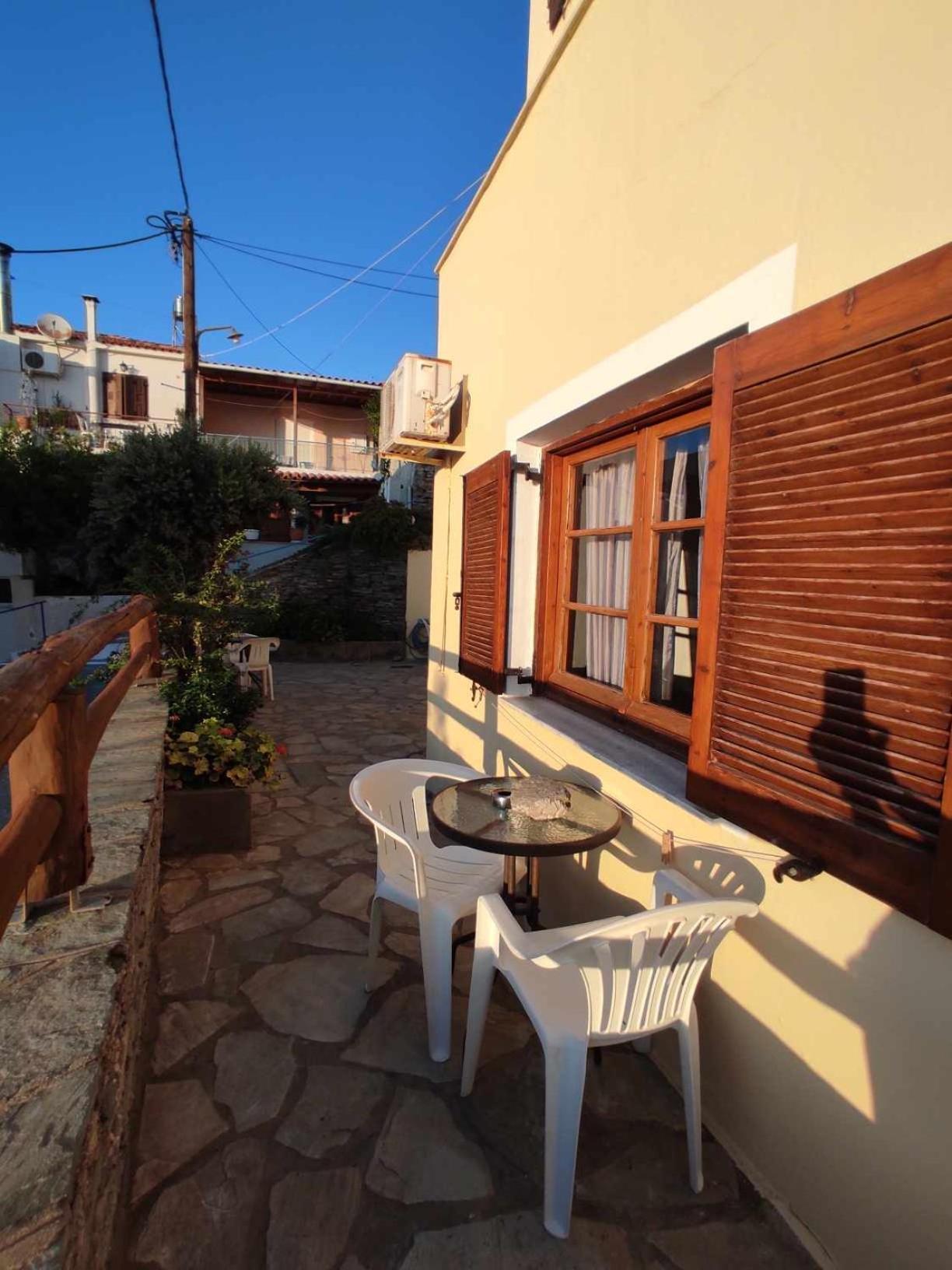 Ferienwohnung Politis Sudios Batsíon Exterior foto