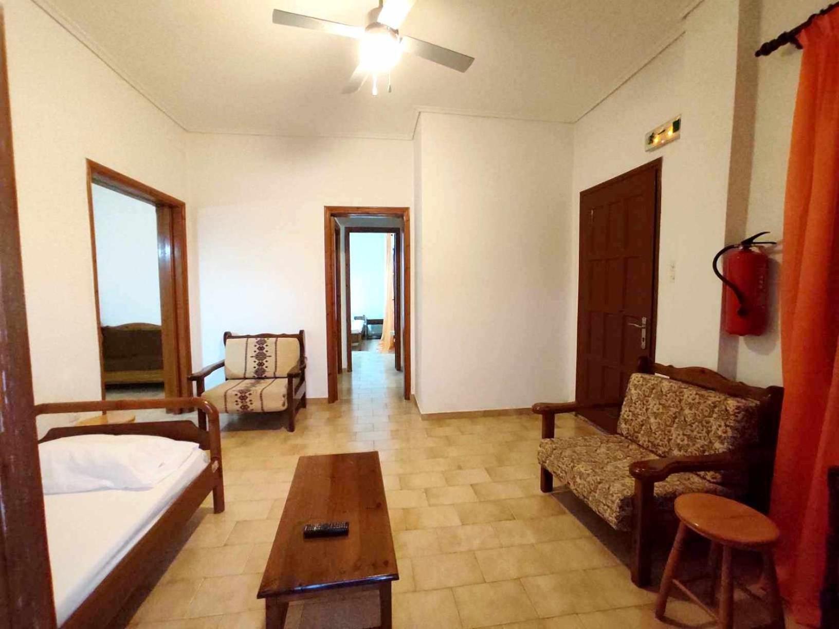 Ferienwohnung Politis Sudios Batsíon Exterior foto