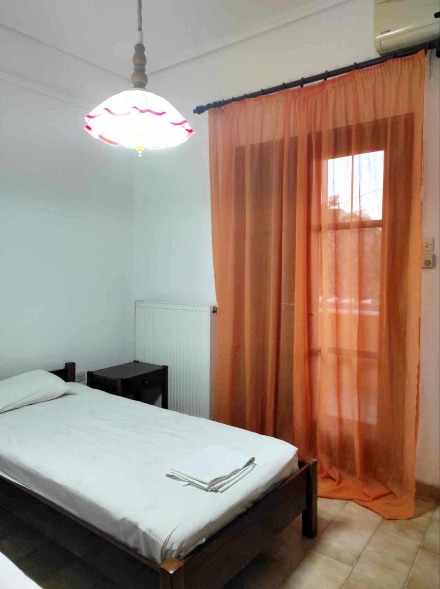 Ferienwohnung Politis Sudios Batsíon Exterior foto