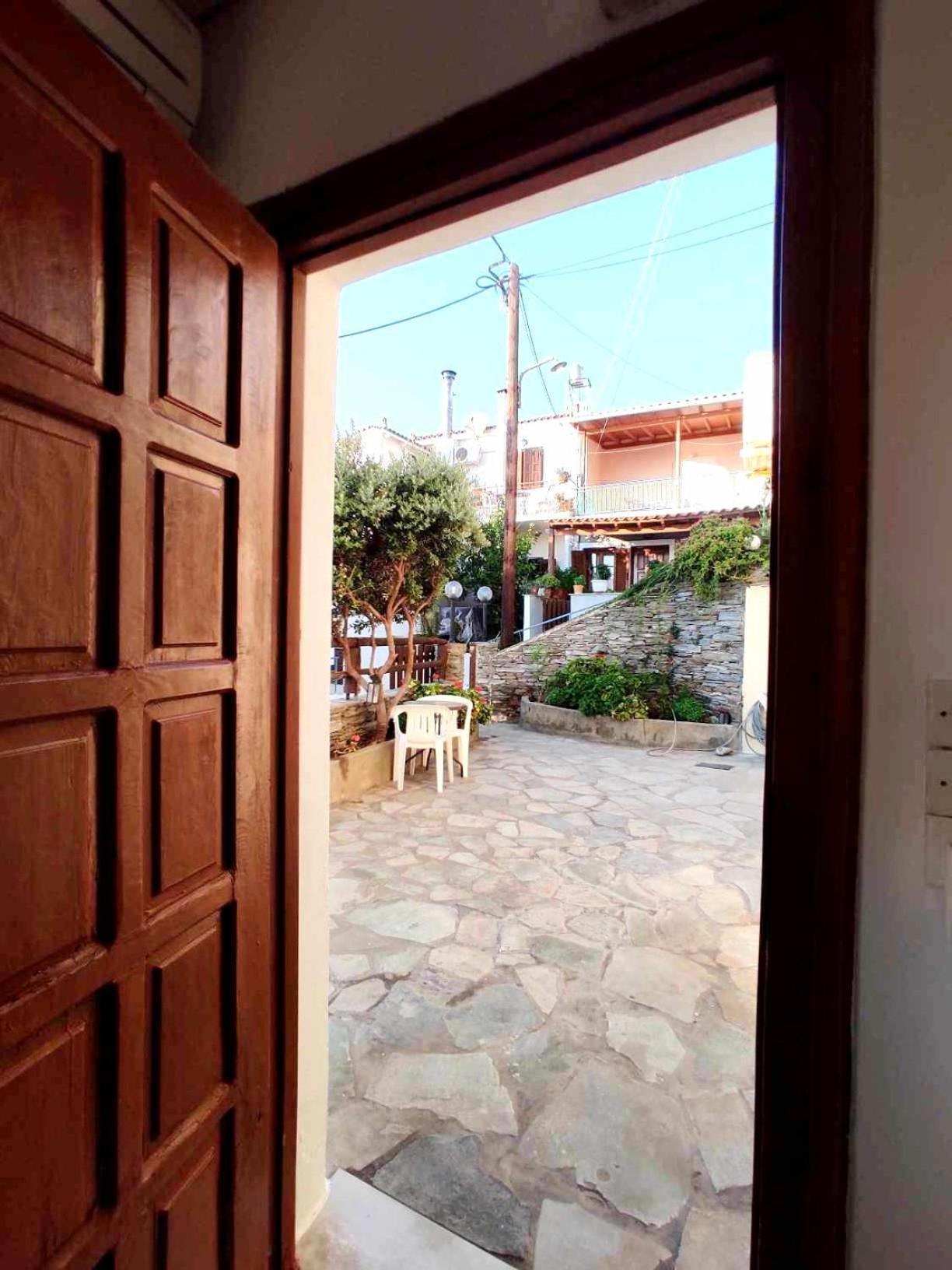 Ferienwohnung Politis Sudios Batsíon Exterior foto