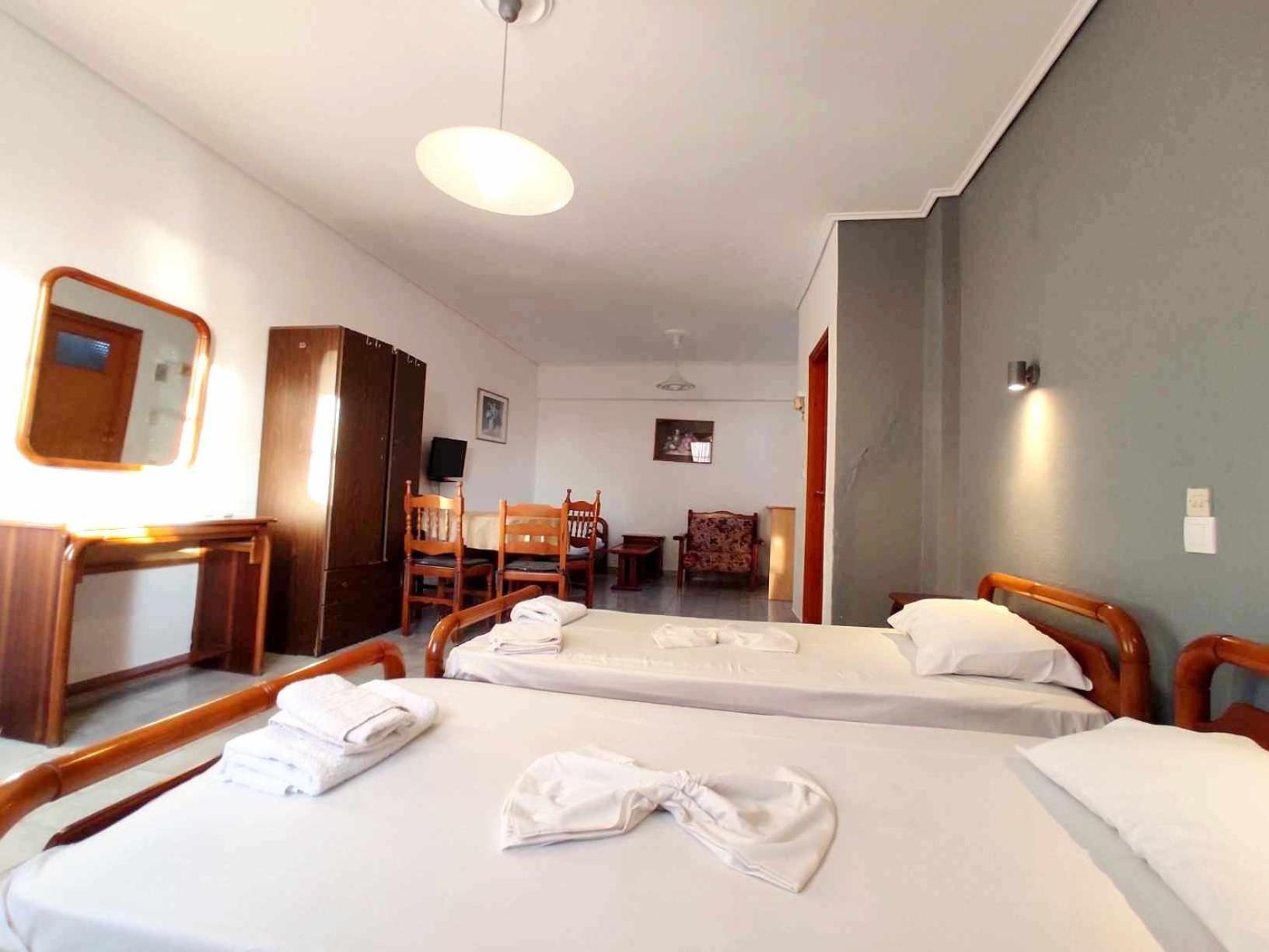Ferienwohnung Politis Sudios Batsíon Exterior foto