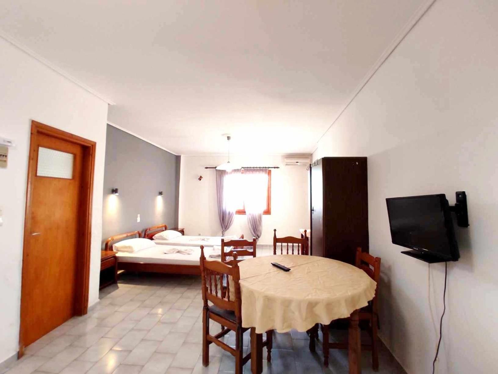 Ferienwohnung Politis Sudios Batsíon Exterior foto