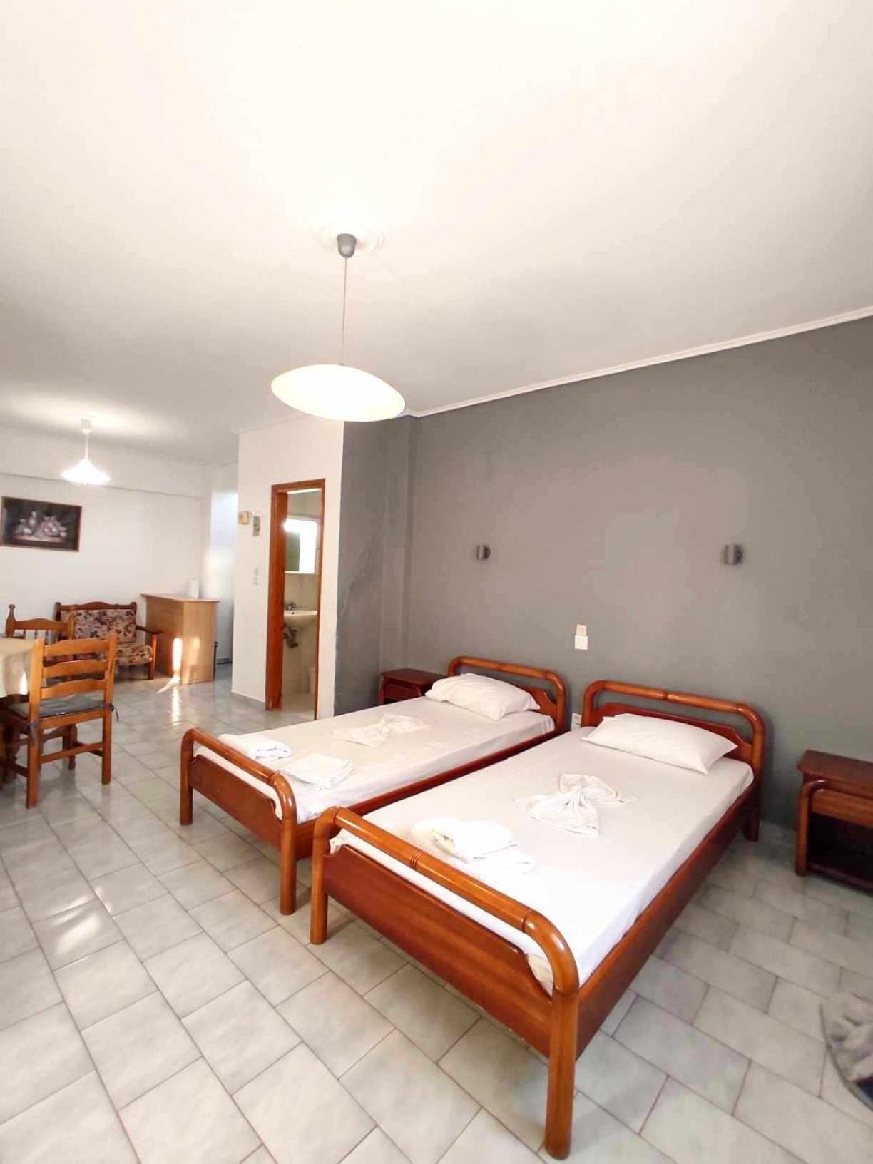 Ferienwohnung Politis Sudios Batsíon Exterior foto