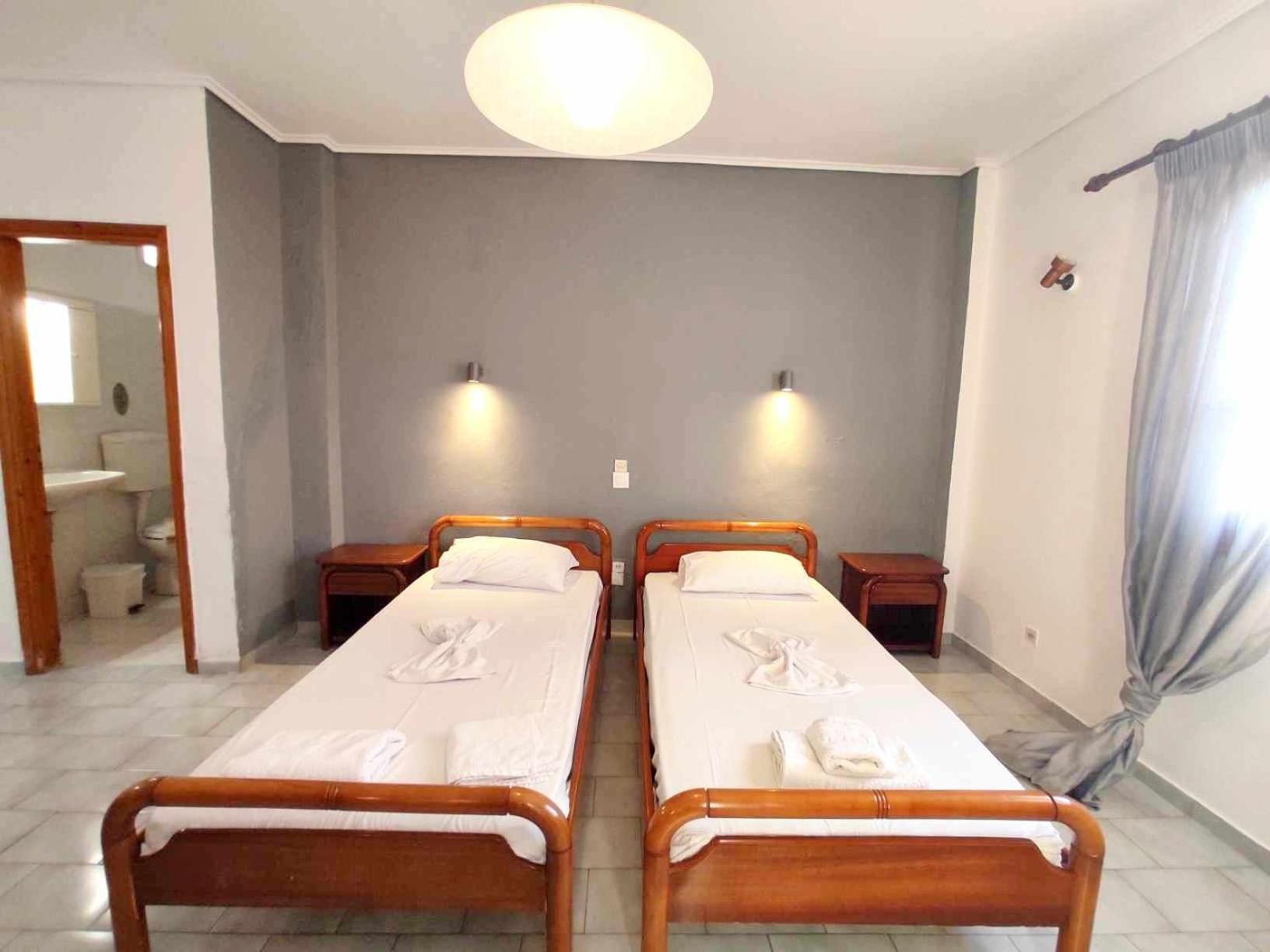 Ferienwohnung Politis Sudios Batsíon Exterior foto