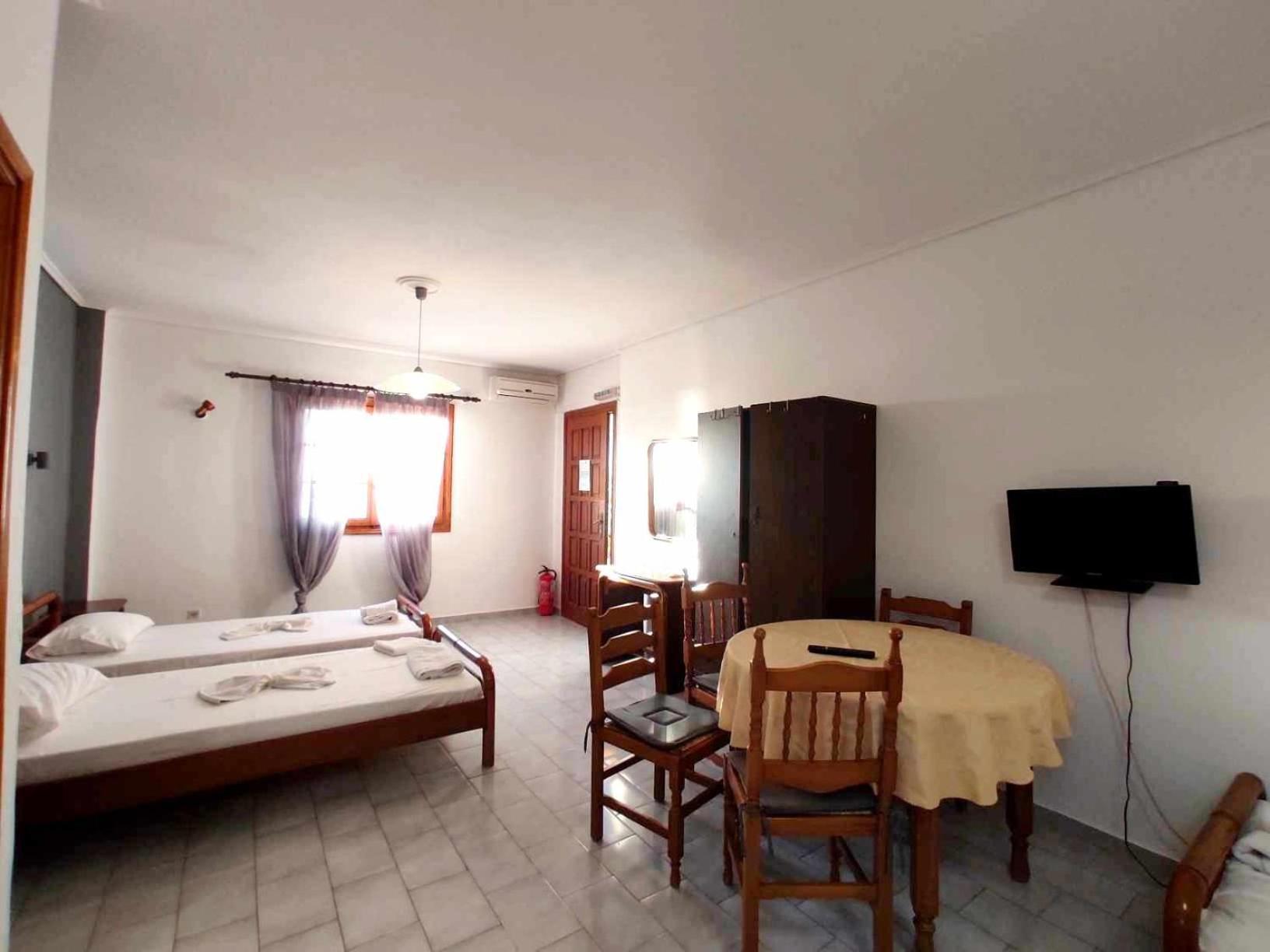 Ferienwohnung Politis Sudios Batsíon Exterior foto