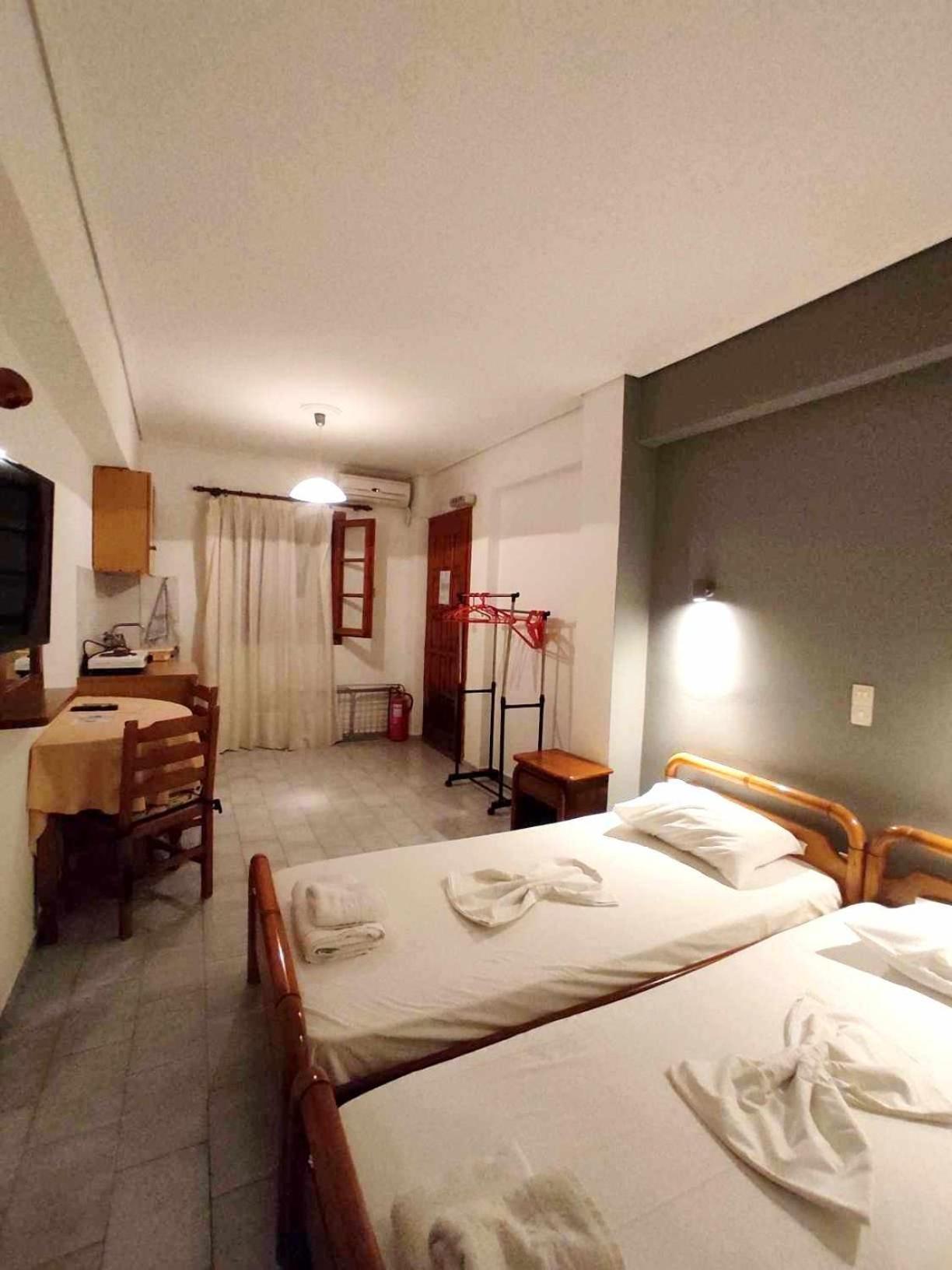 Ferienwohnung Politis Sudios Batsíon Exterior foto