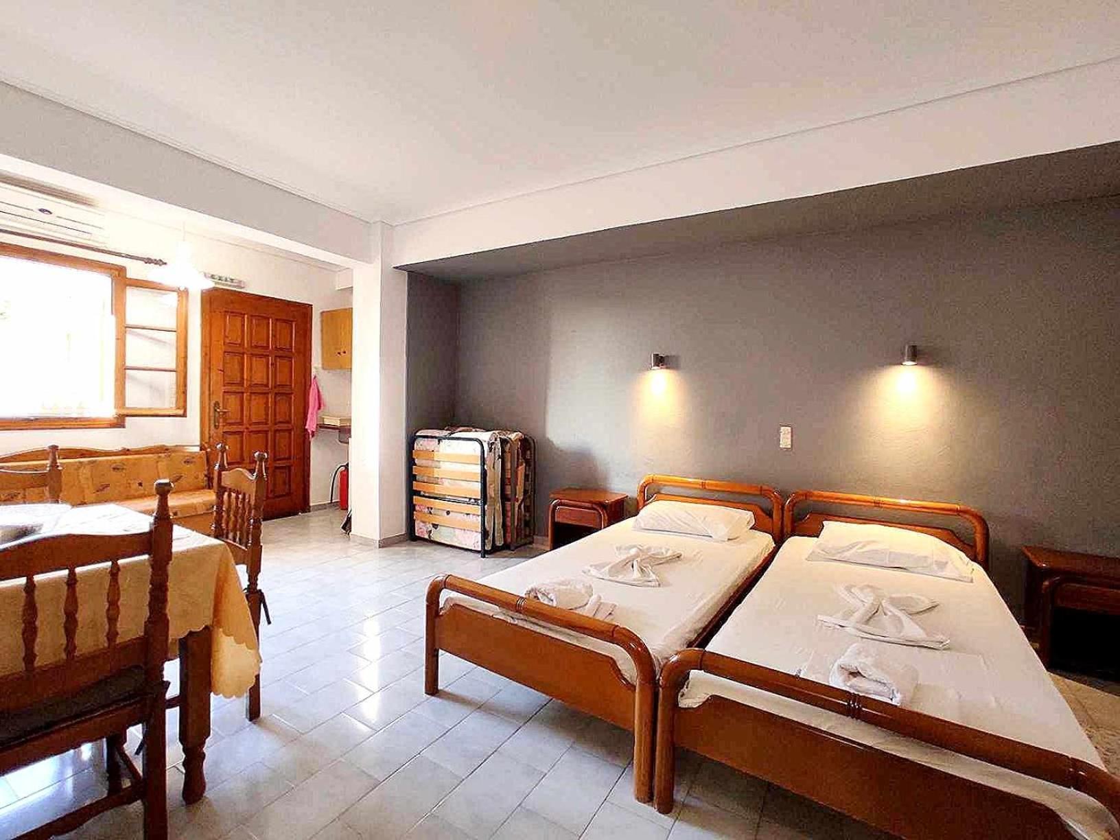Ferienwohnung Politis Sudios Batsíon Exterior foto