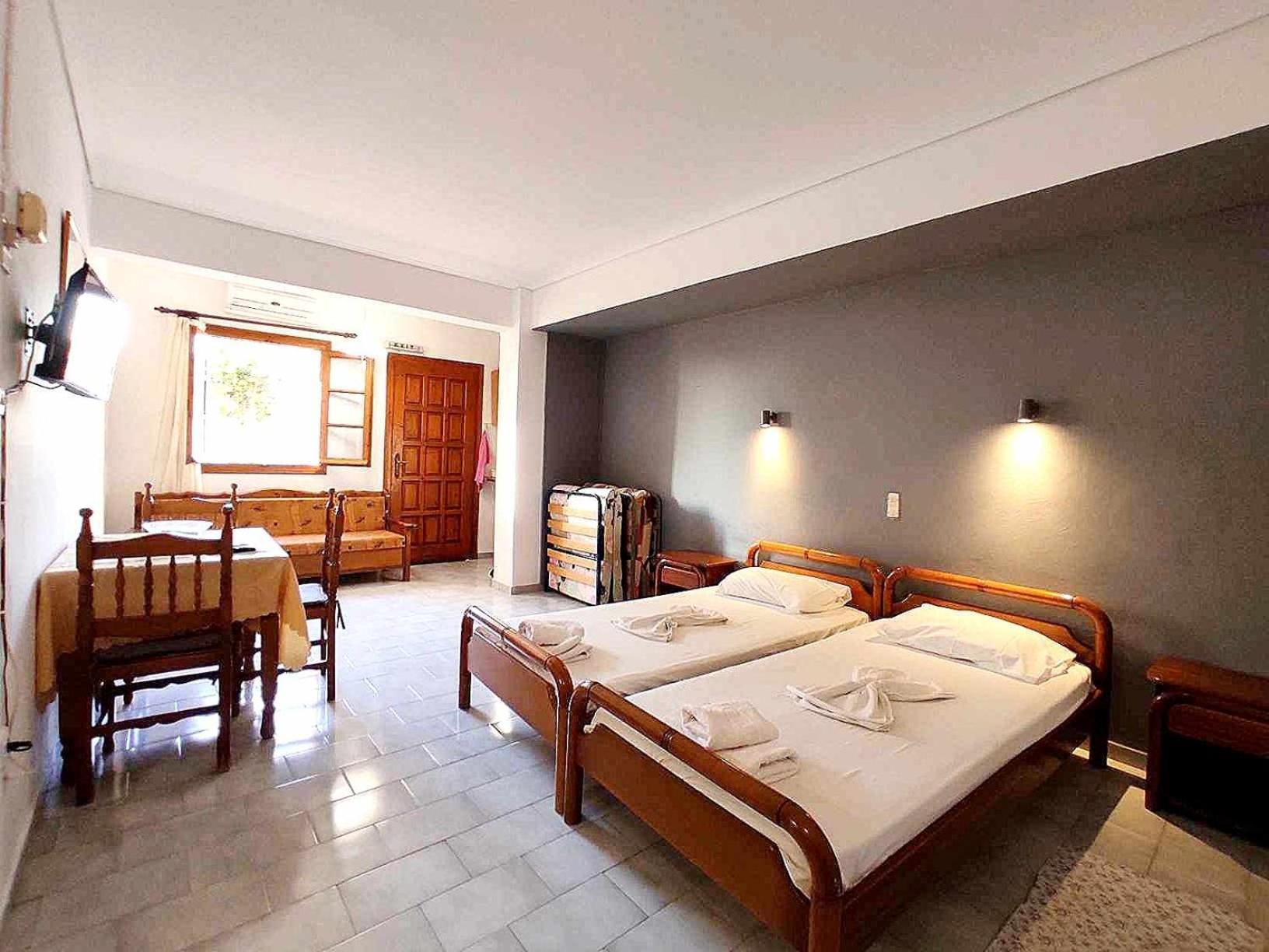 Ferienwohnung Politis Sudios Batsíon Exterior foto