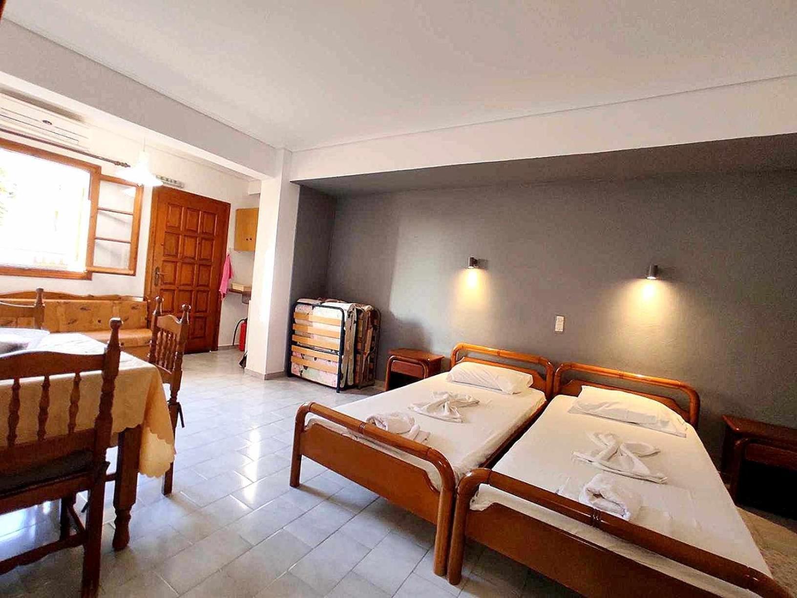 Ferienwohnung Politis Sudios Batsíon Exterior foto